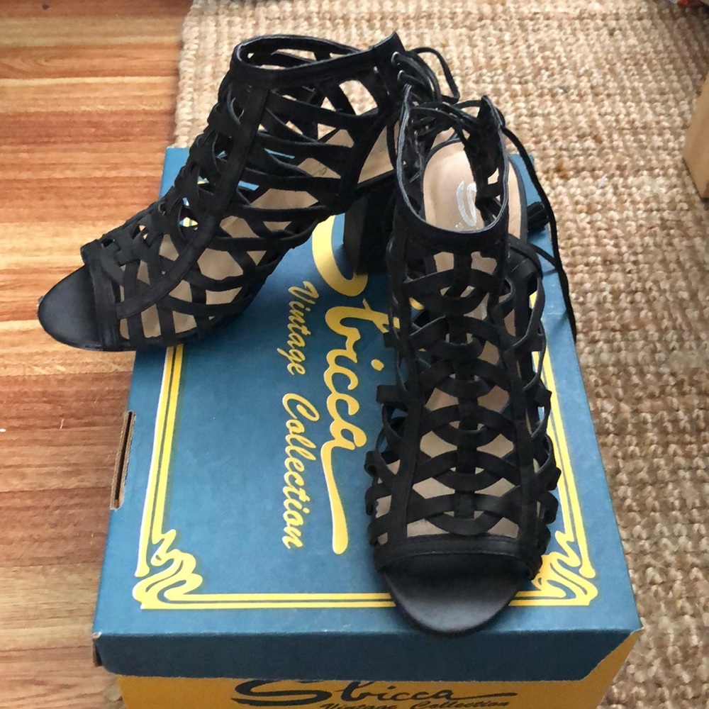 Sbicca Black heels